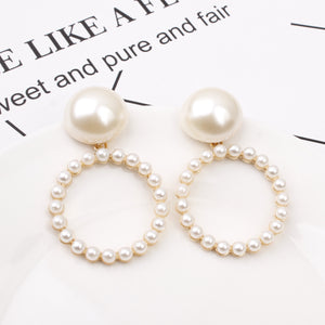 Pearl circle earrings