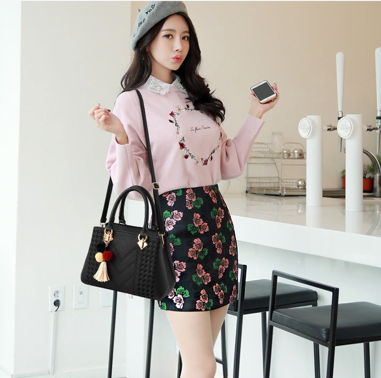 Women's Handbag Fashion Middle-aged Shoulder Messenger Bag